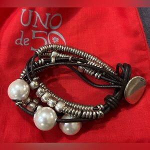 UNO de 50 Orion Silver and Brown Leather Bracelet with Pearls